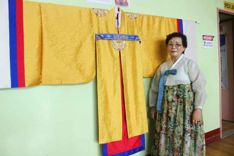 amianan-balita-ngayon-internationally-recognized-dress-maker